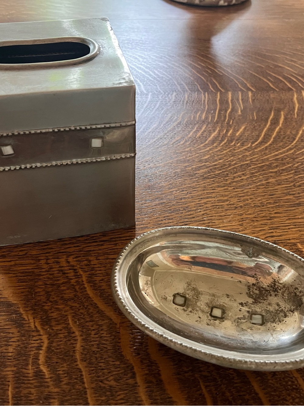 Silver Metal Decorative Tissue Box Cover and Soap Dish Set
